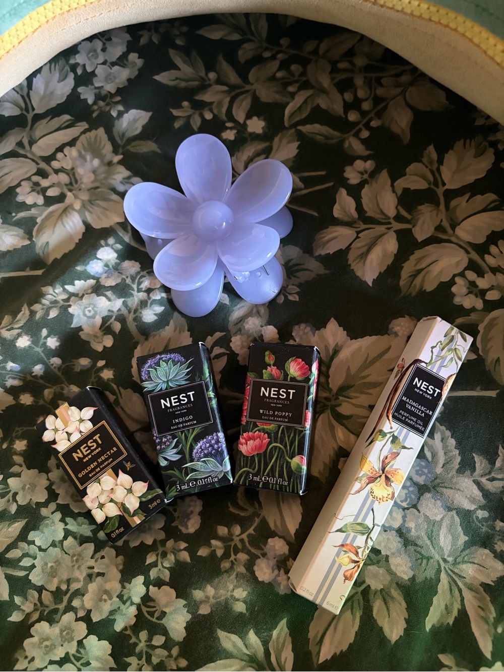 Nest fragrance set with three minis and travel size Madagascar, vanilla.